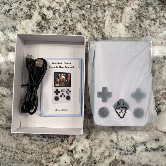 Game Master R36S Retro Handheld Console - Picture 8 of 8